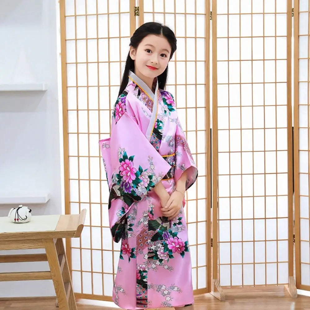 Girl Kimono Katana