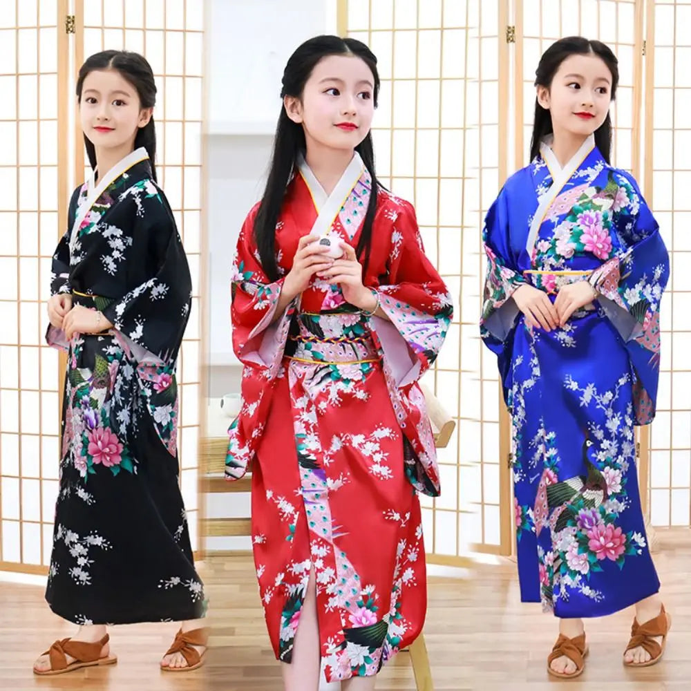 Girl Kimono Katana