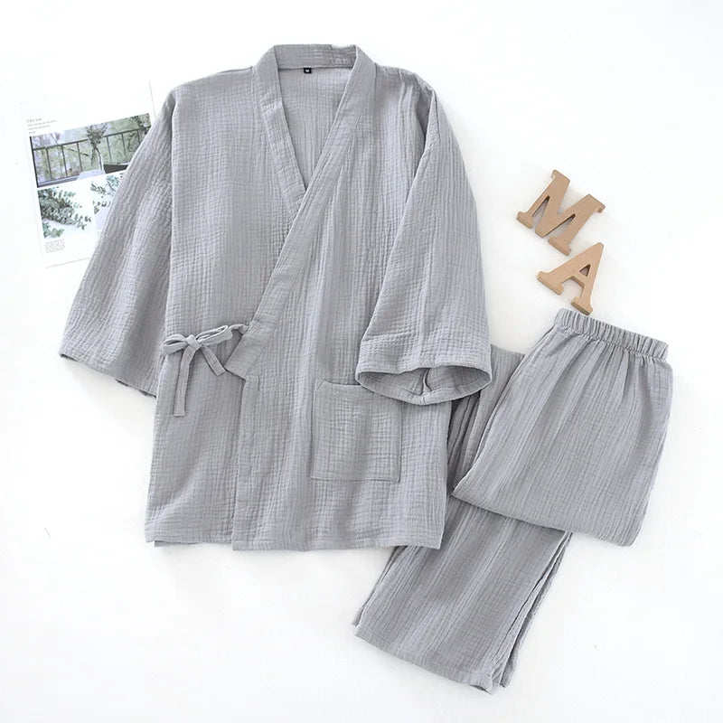Kimono in Japanese